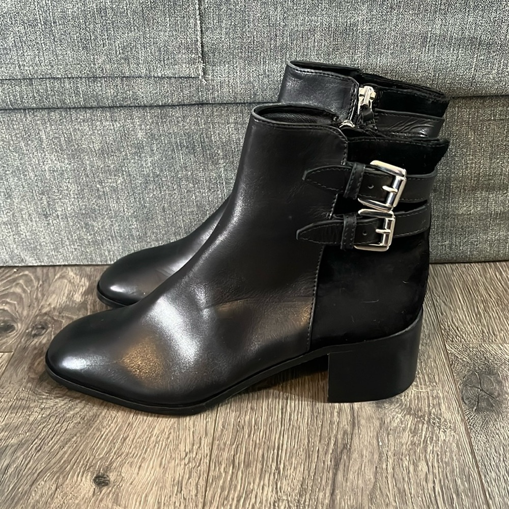 Vero Cuoio Black Leather and Suede Boots